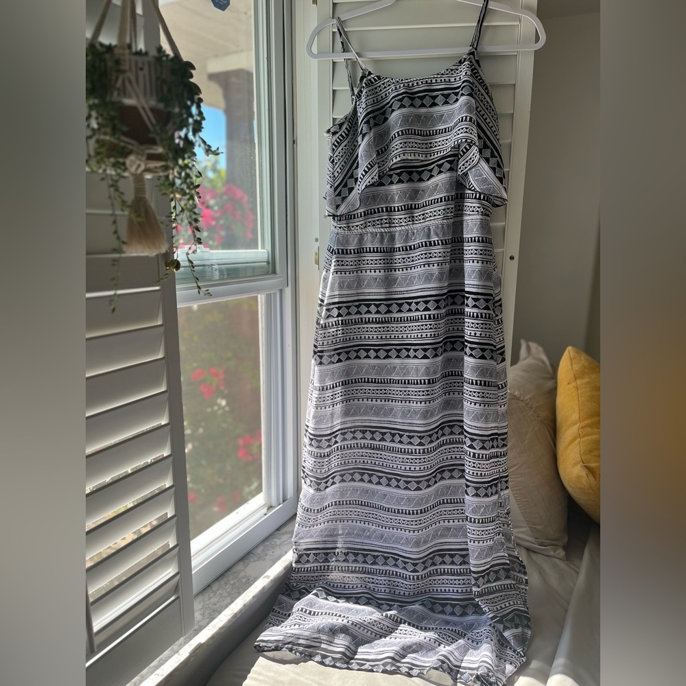 Indulge black and white tribal pattern maxi dress with slit